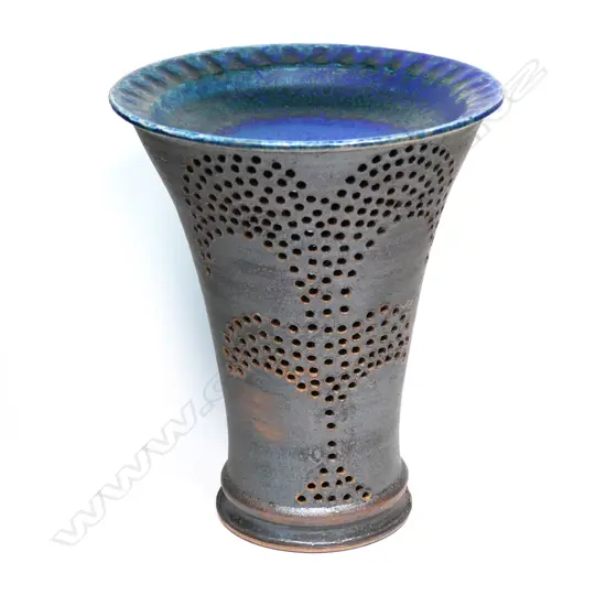 Graeme Storm stoneware raised flared bowl