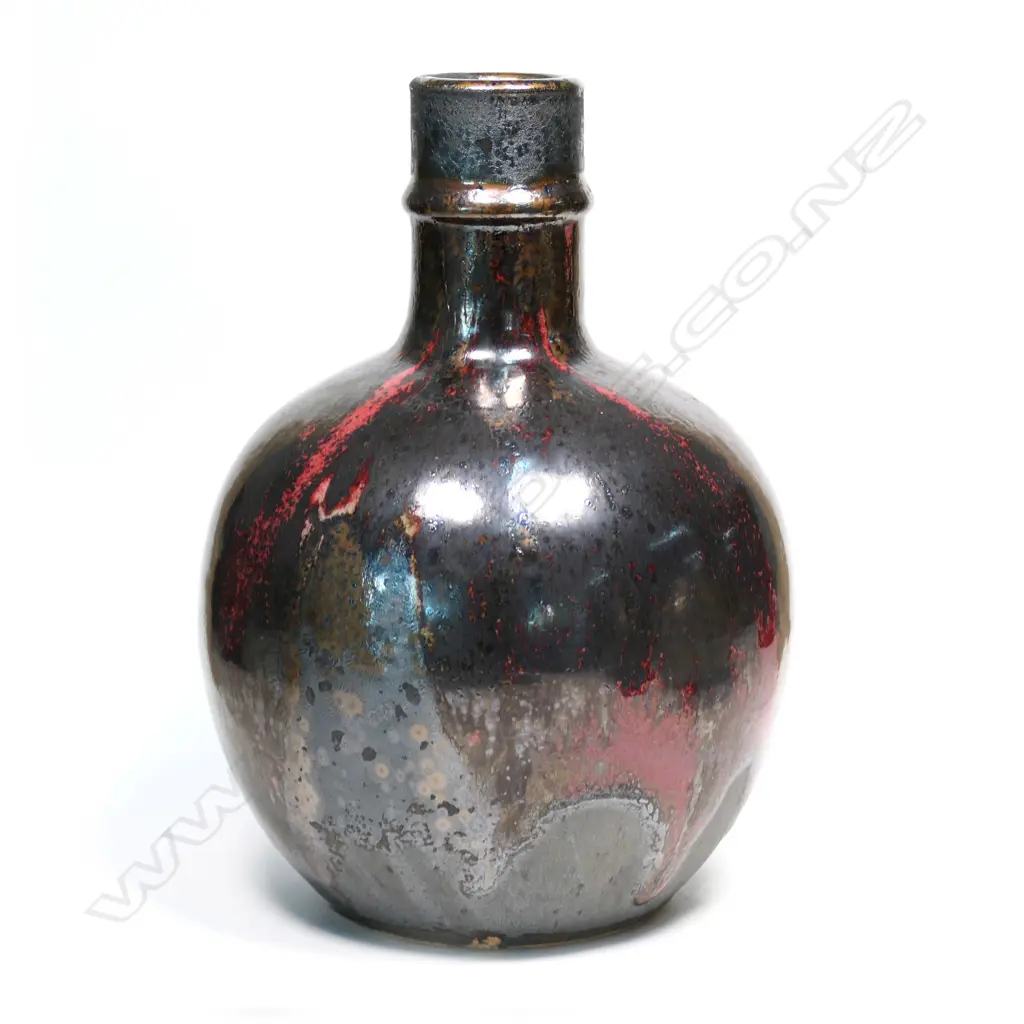 Graeme Storm stoneware vase Image 1++