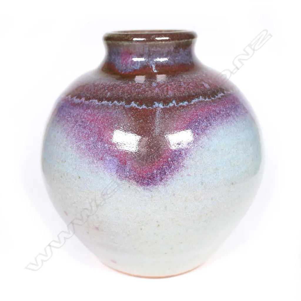 Graeme Storm stoneware ovoid vase Image 1++