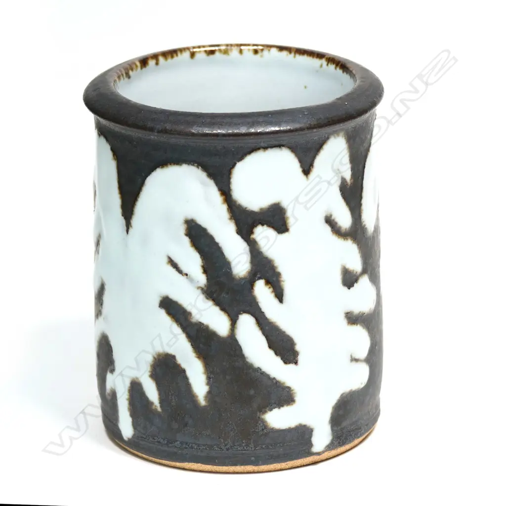 Graeme Storm stoneware cylinder vase Image 1++