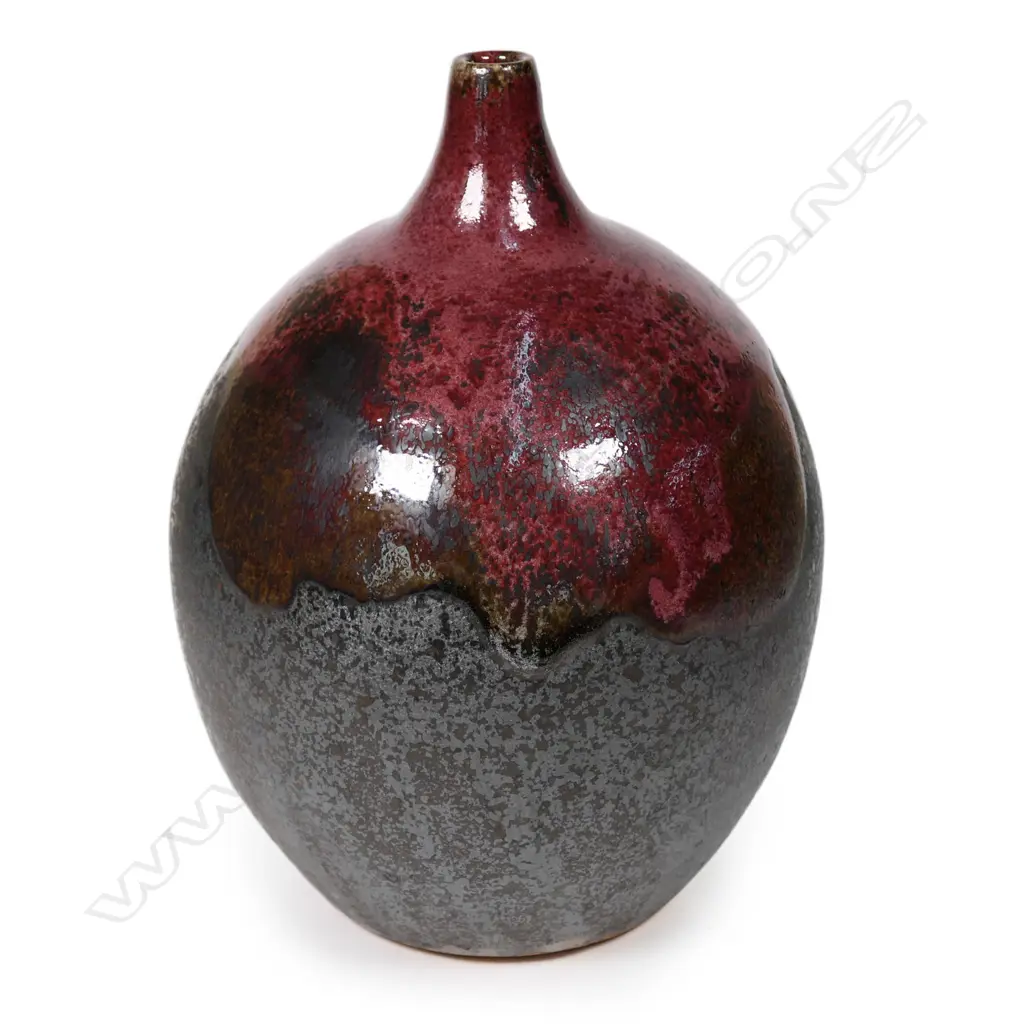 Graeme Storm stoneware ovoid vase Image 1++