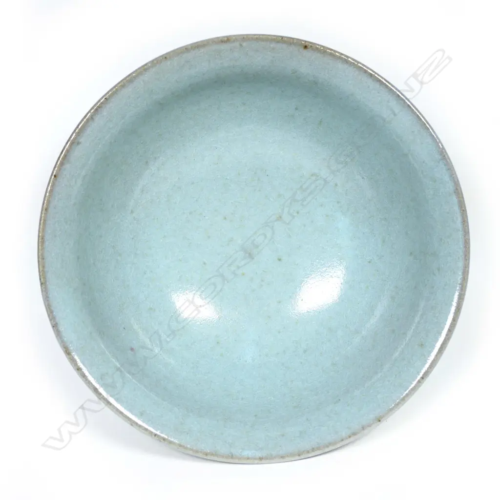 Graeme Storm stoneware bowl Image 1++