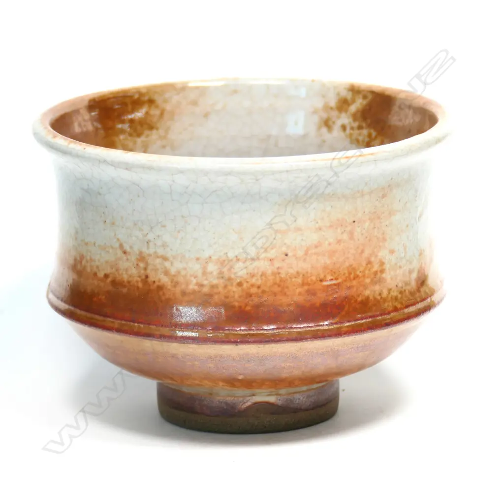 Graeme Storm stoneware pedestal bowl Image 1++