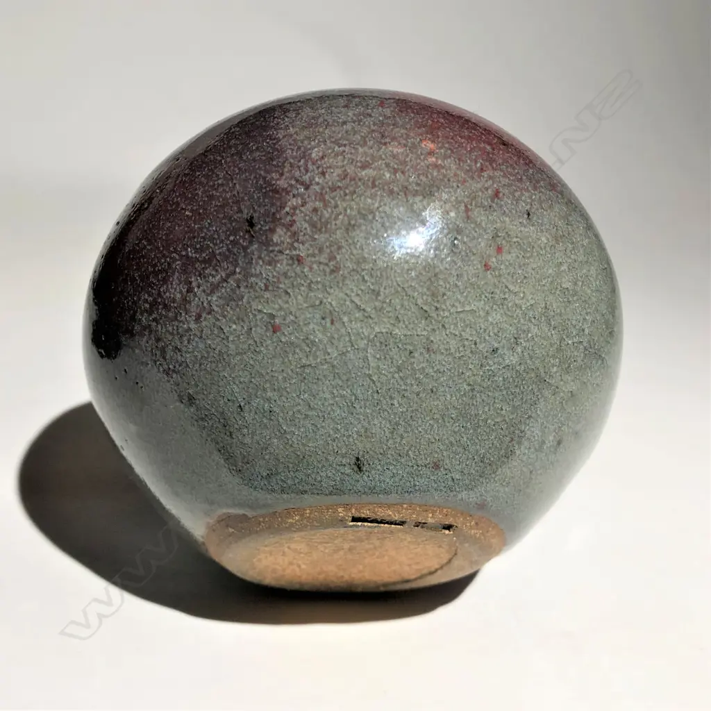 Graeme Storm stoneware small spherical vase Image 1++
