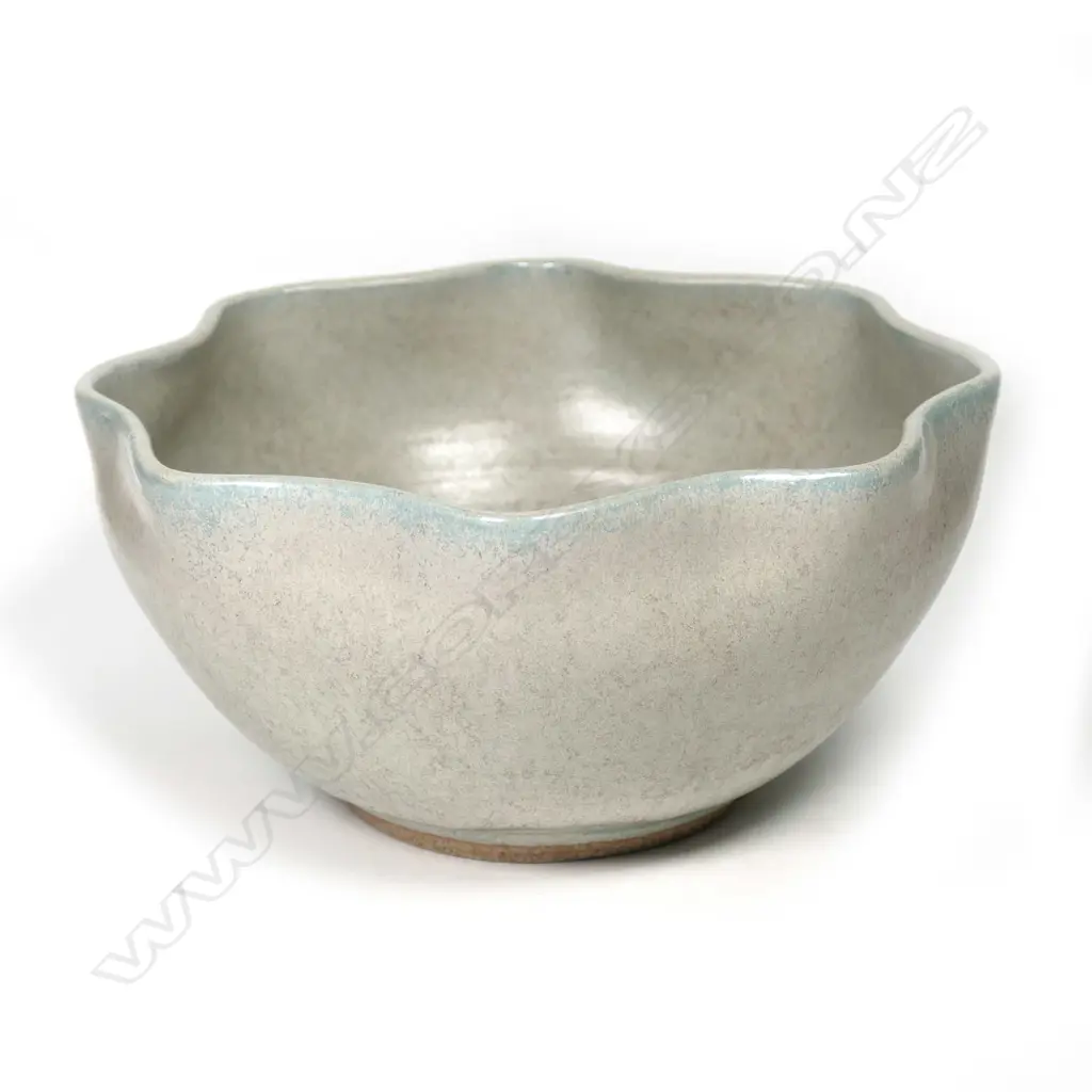 Graeme Storm porcelain bowl Image 1++