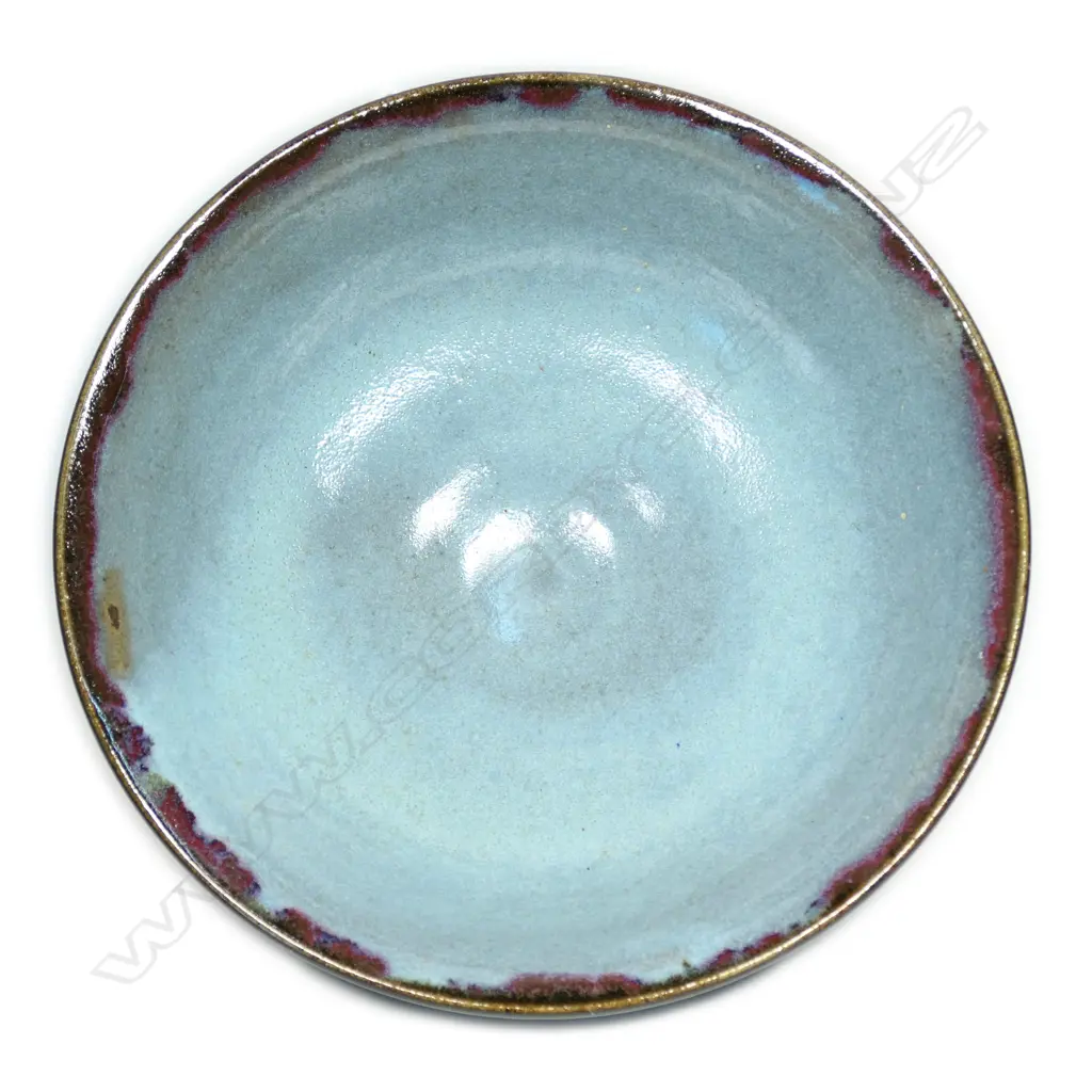 Graeme Storm stoneware bowl Image 1++