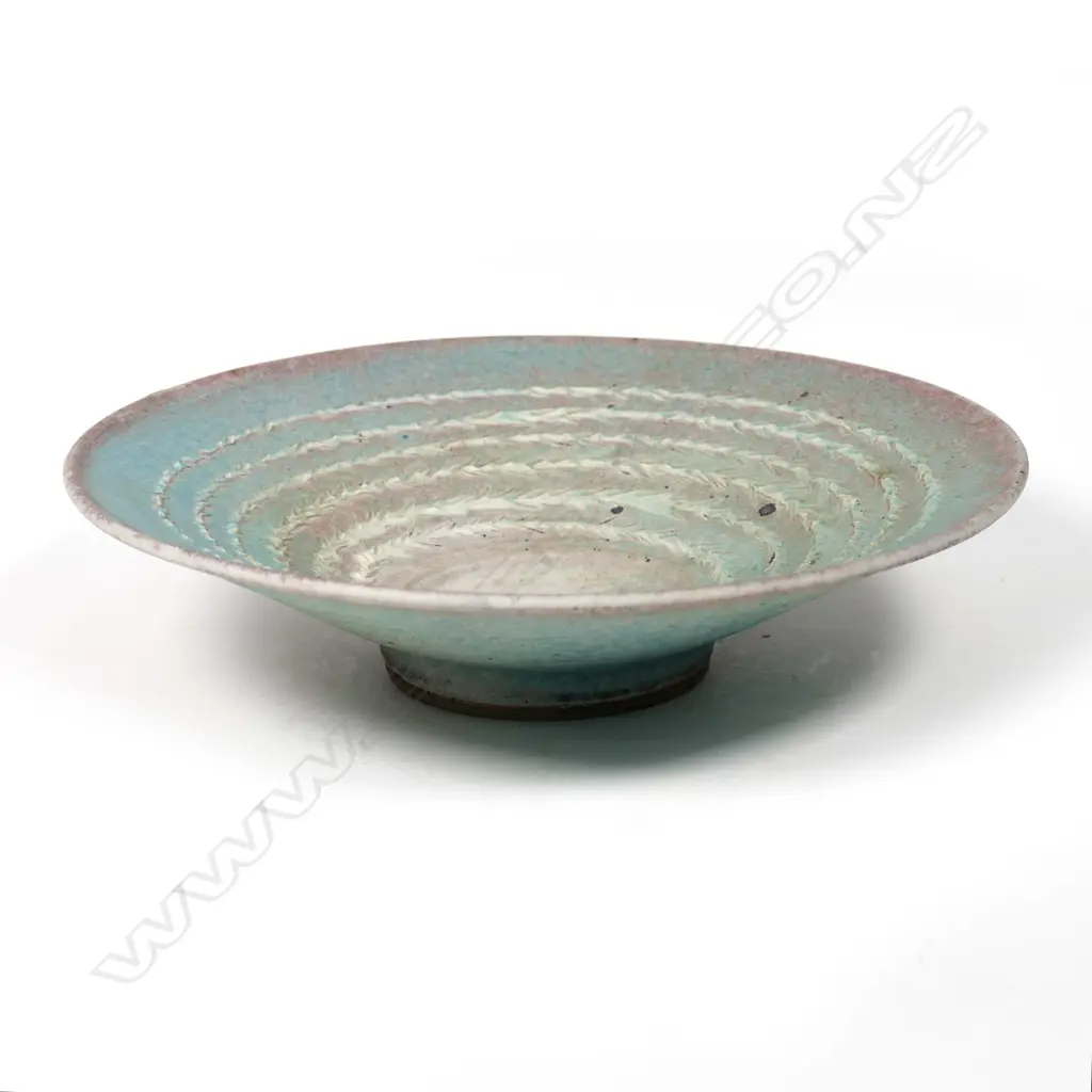 Graeme Storm stoneware flared dish Image 1++