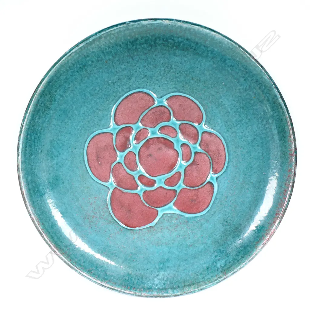 Graeme Storm stoneware circular dish Image 1++