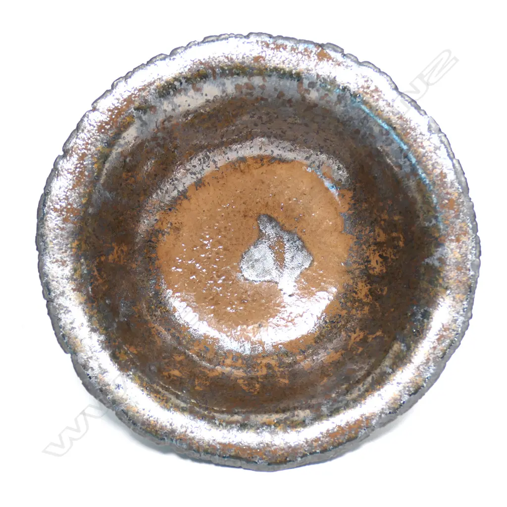 Graeme Storm stoneware pinch pot Image 1++
