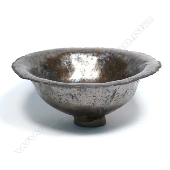 Graeme Storm stoneware pinch pot