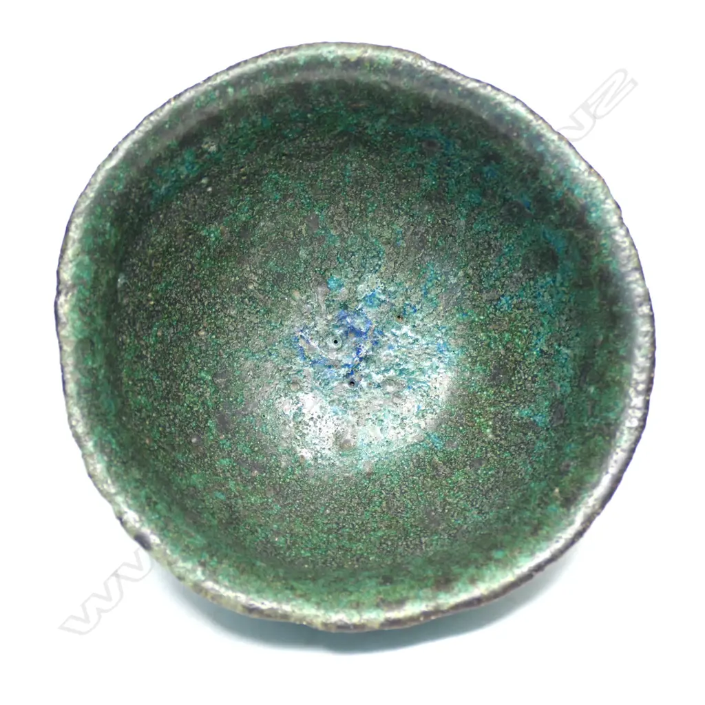 Graeme Storm stoneware pinch pot Image 1++