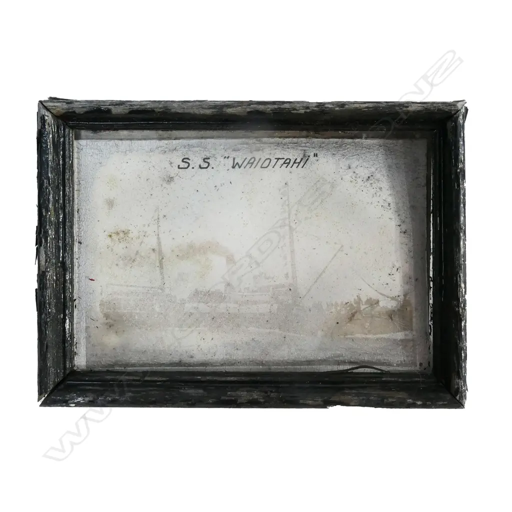 (M38) PORTION OF BRASS PROPELLOR BLADE, FROM THE S.S WAIOTAHI... Image 1++