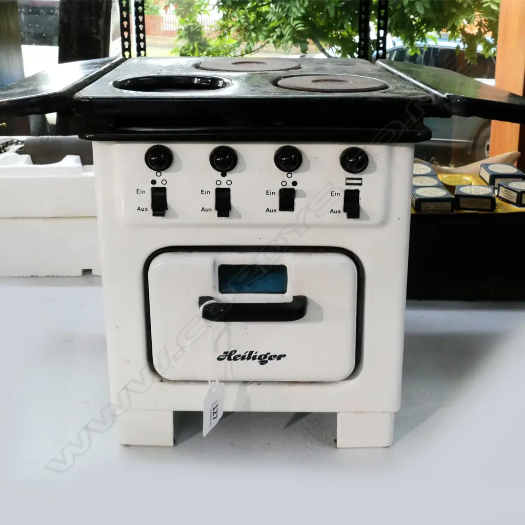 HEILIGER ENAMEL ON STEEL ELECTRIC OVEN MODEL H.270mm Image 1++