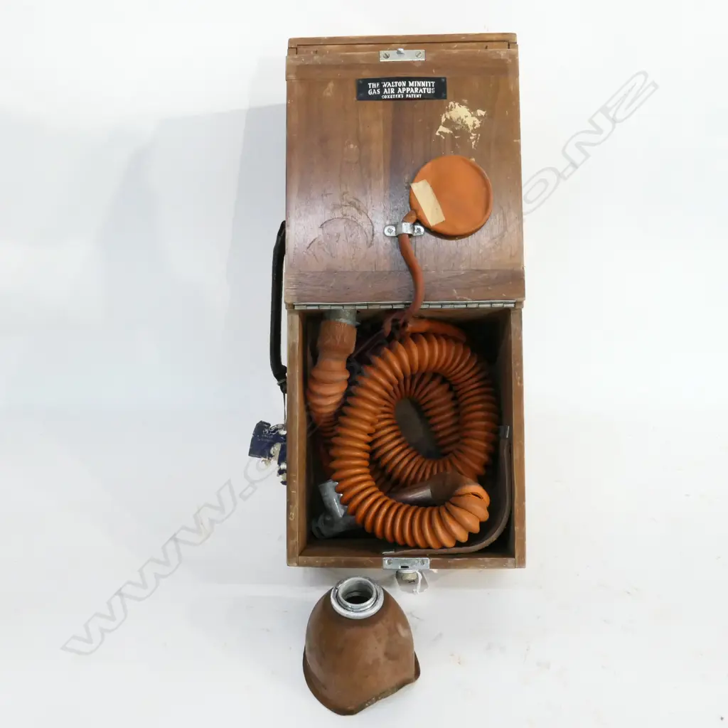 WALTON MINNITT GAS AIR APPARATUS, COXETERS PATENT, IN ORIG WOOD BOX Image 1++