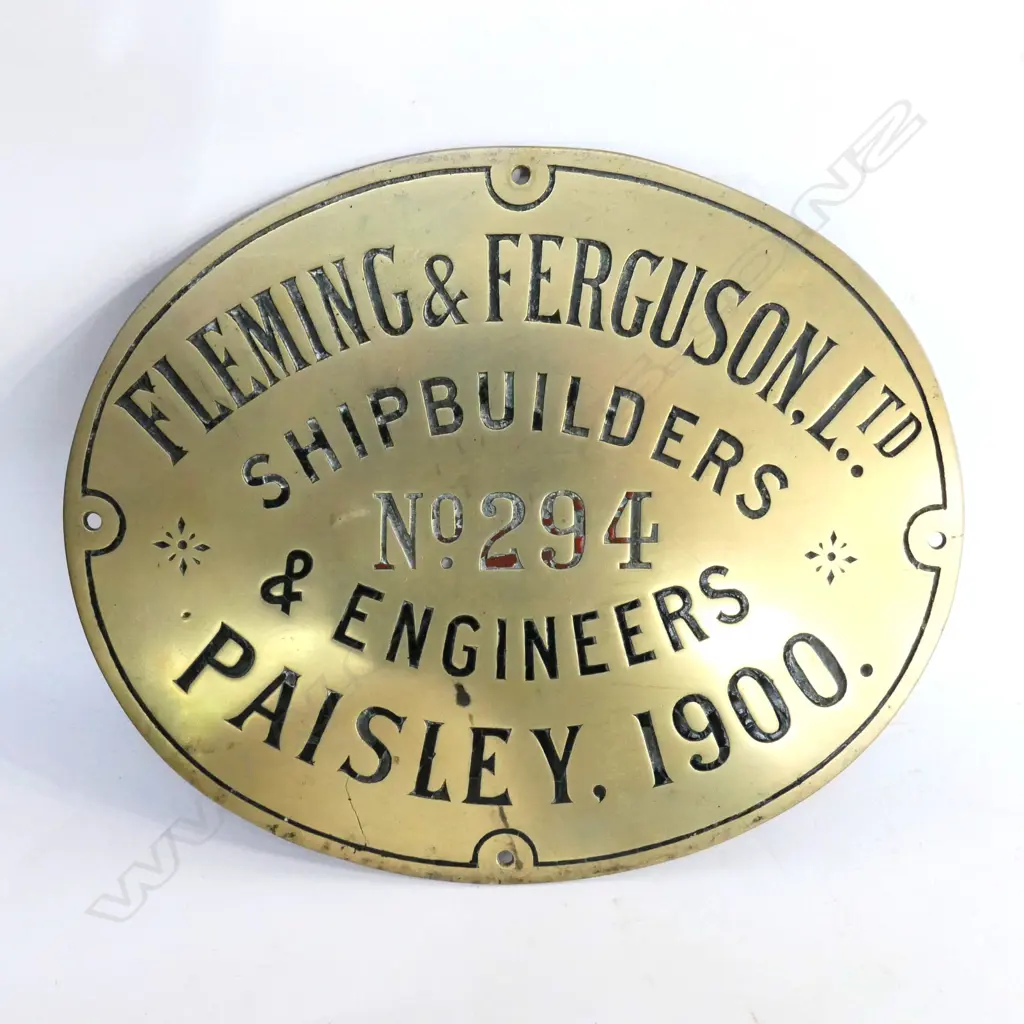 (M61) OVAL BRASS 'FERGUSSON & FERGUSSON LTD, SHIP BUILDERS  No.294 -1900' PLAQUE L.290mm Image 1++