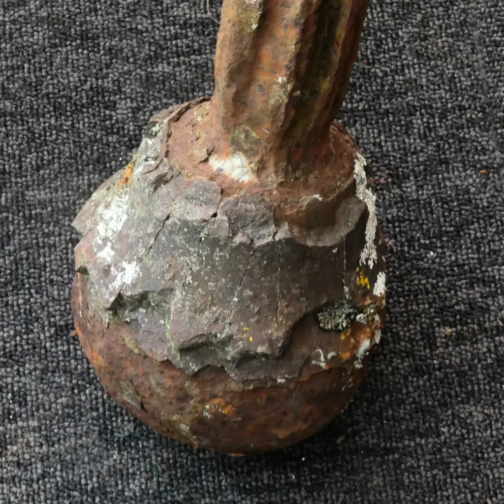 (M37) ANCHOR, ADMIRALTY PATTERN, EARLY 19thC, RECOVERED FROM WHITIANGA HARBOUR. H.1700mm Image 1++