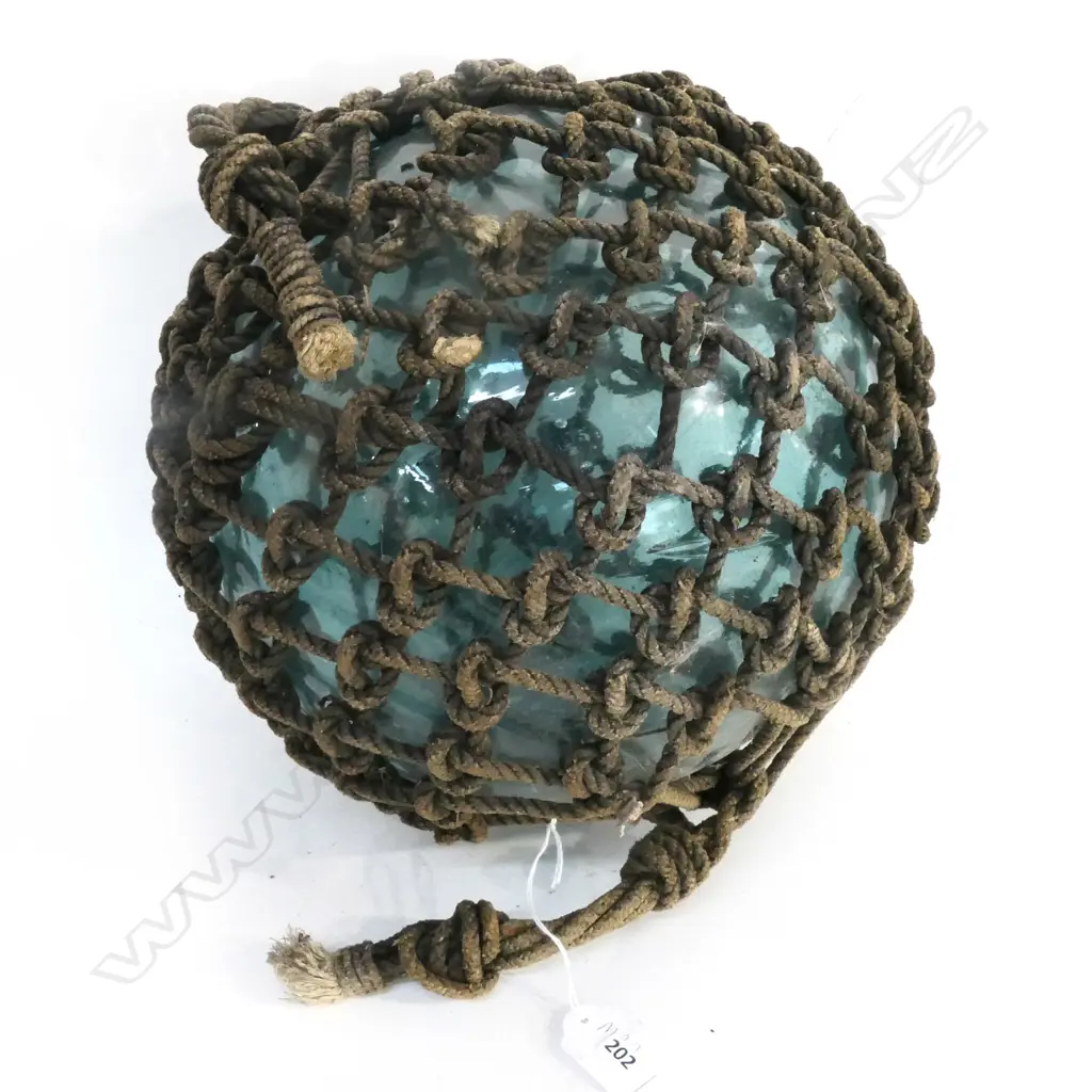 (M22) JAPANESE GLASS FISHING FLOAT. Dia.300mm Image 1++