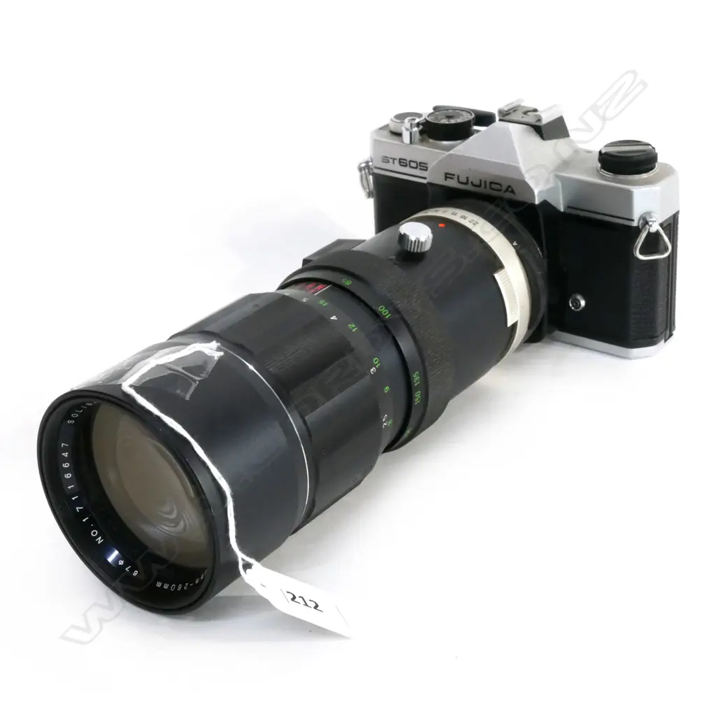 ASST BOX BROWNIE AND FUJICA SLR CAMERAS Image 1++