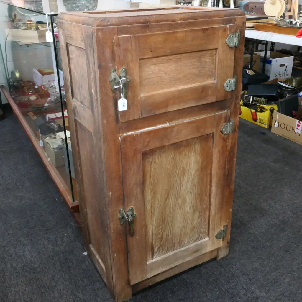 2 DOOR ICE CHEST REFRIGERATOR CABINET w AUCKLAND MAKERS DETAILS TO BACK. H.1000mm... Image 1++