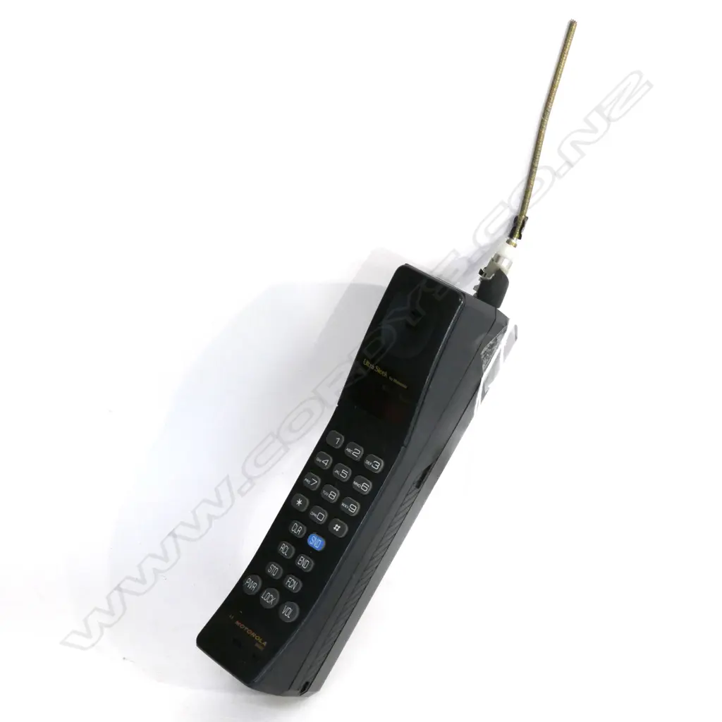 MOTOROLA 9690 'BRICK' CELL PHONE AF. H.200mm Image 1++