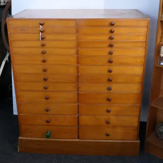 LARGE KAURI 26 DRAWER SPECIMEN CHEST (ONE ORIG DRAW PULL REPLACED). H.920, W.790mm
