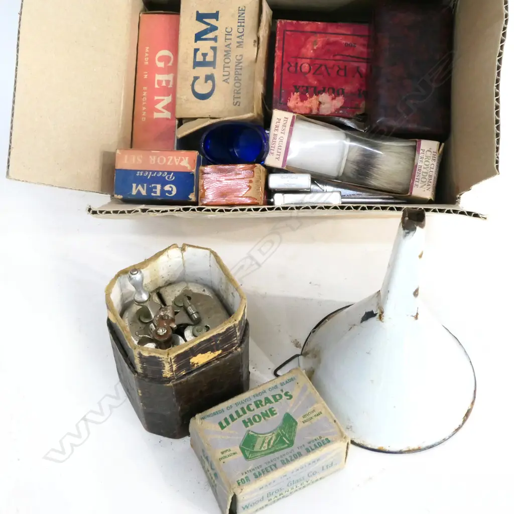 ASST SHAVING ITEMS, ENAMEL FUNNEL ETC Image 1++