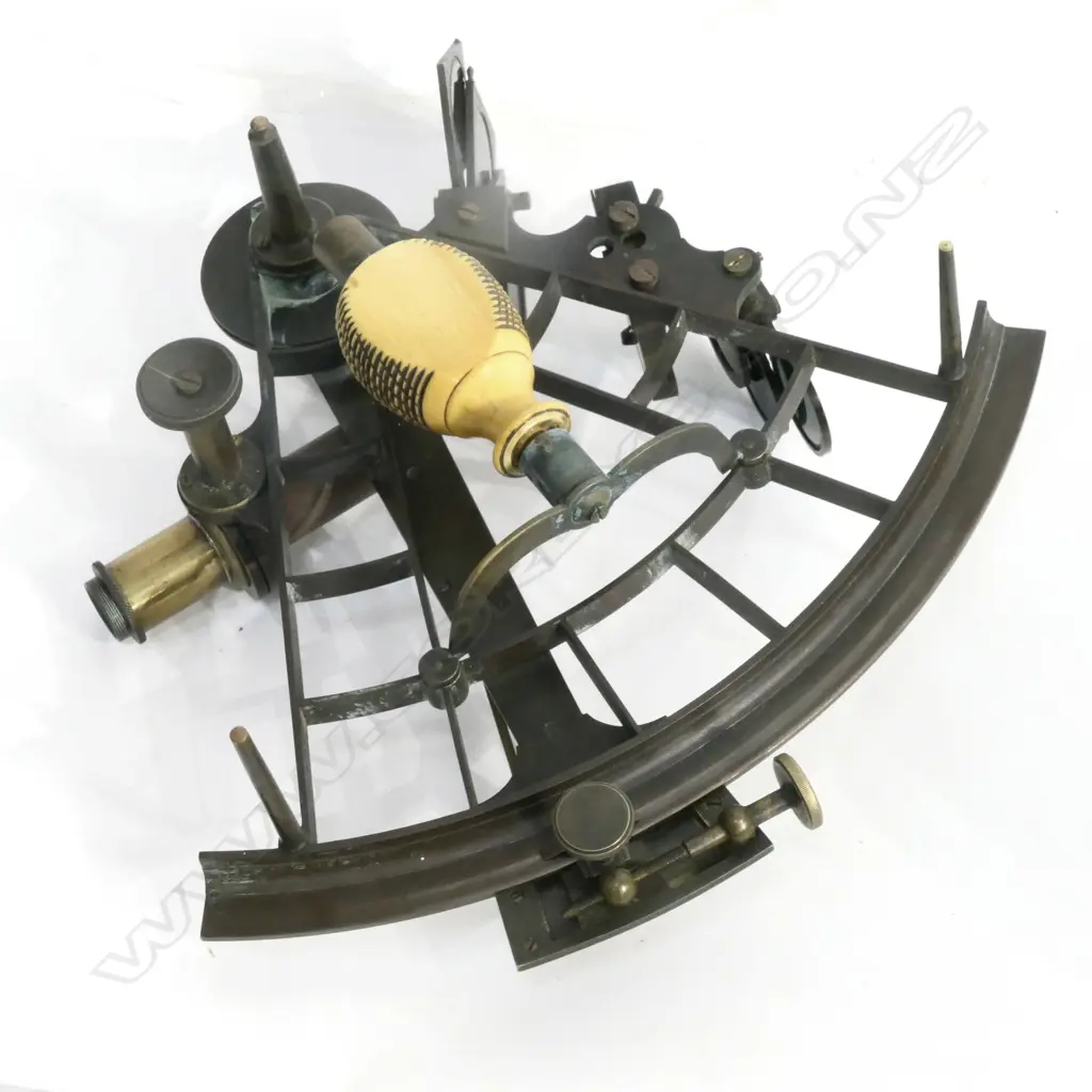 (M44) 19thC SEXTANT IN ORIG BOX w RARE MARINE IVORY HANDLE... Image 1++