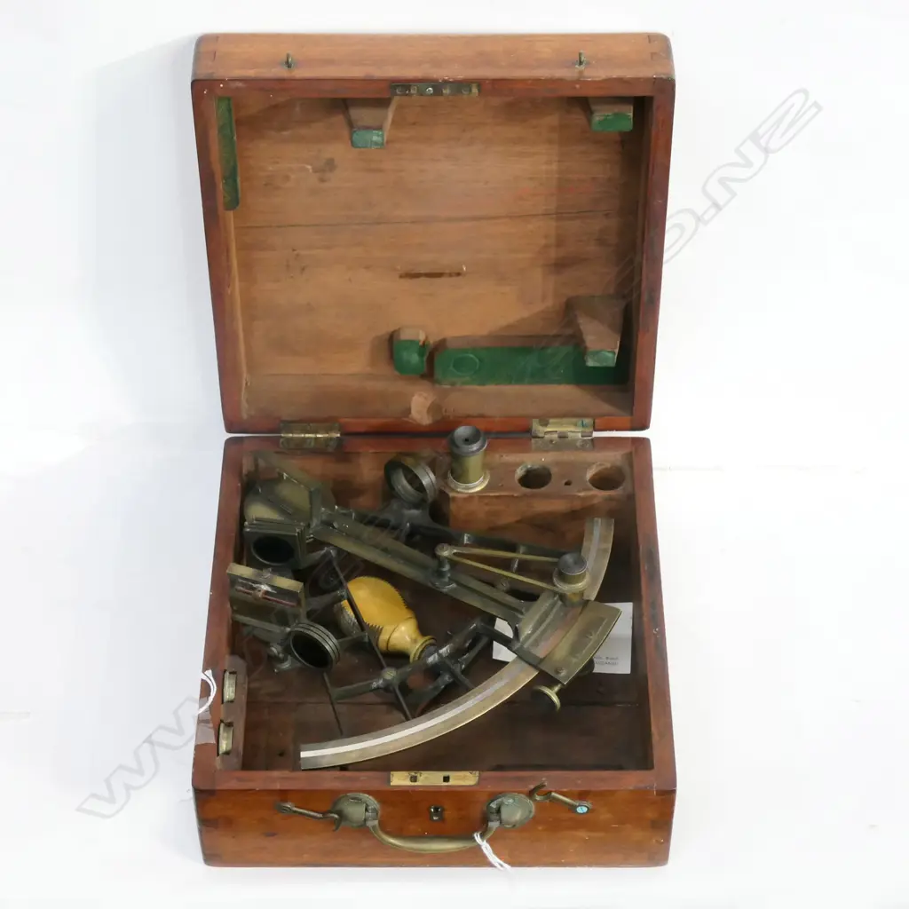 (M44) 19thC SEXTANT IN ORIG BOX w RARE MARINE IVORY HANDLE... Image 1++