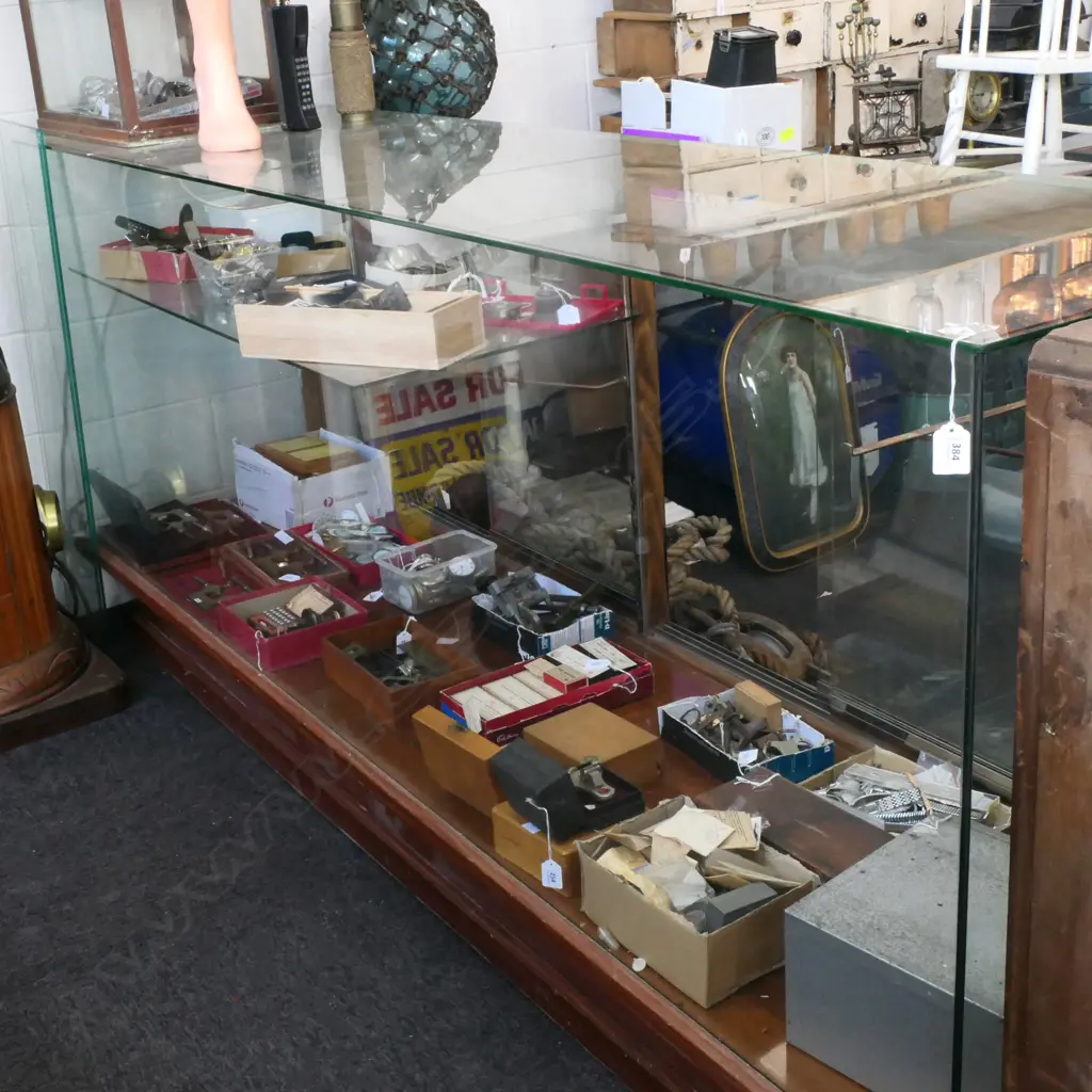 SHOP COUNTER, WOODEN FRAMED GLAZED 2240 x 570 x 980mm Image 1++