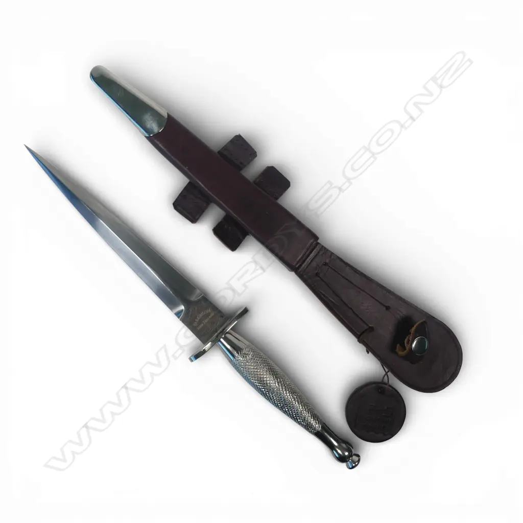 Replica Fairbairn-Sykes 1st Pattern Commando Knife by Peter Parkinson NZ with 2" crossguard. Image 1++