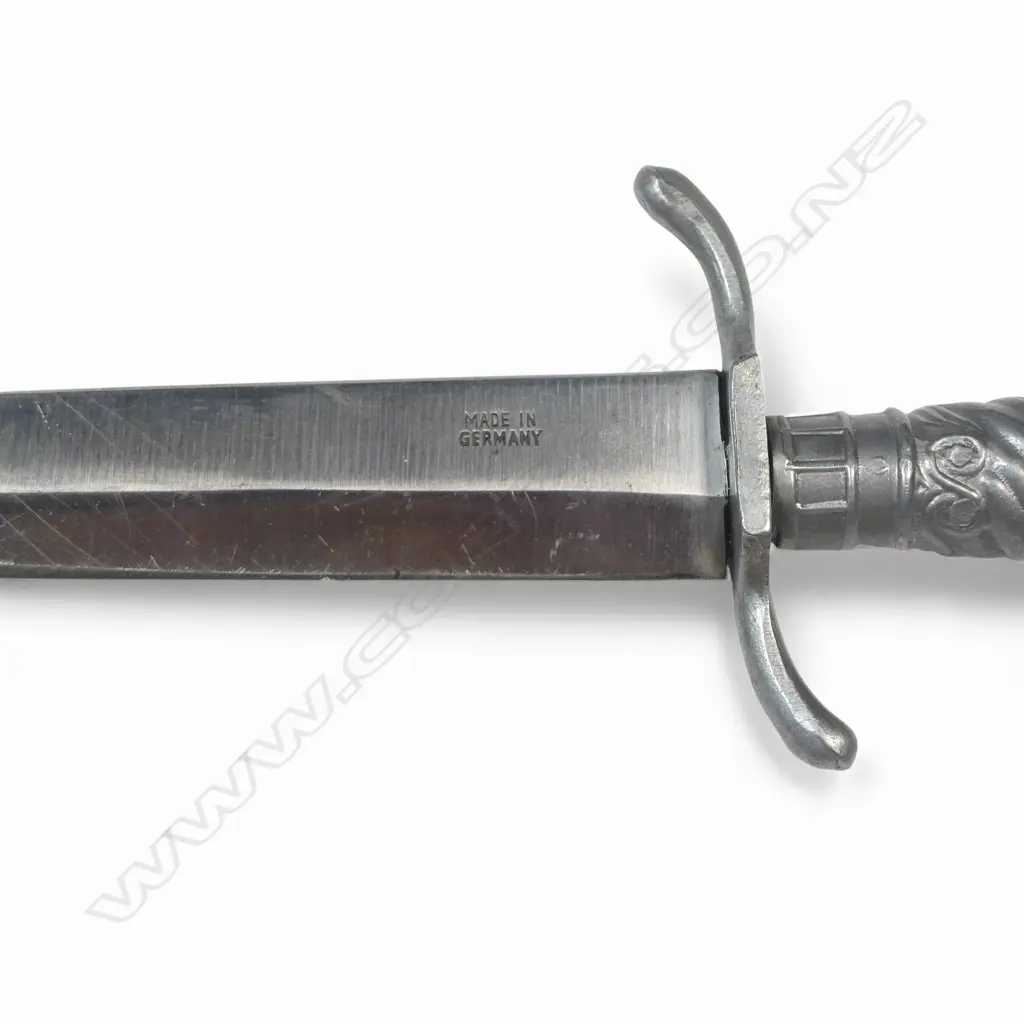 Post WWII German made stiletto with cast alloy hilt with ball and claw pommel, Image 1++