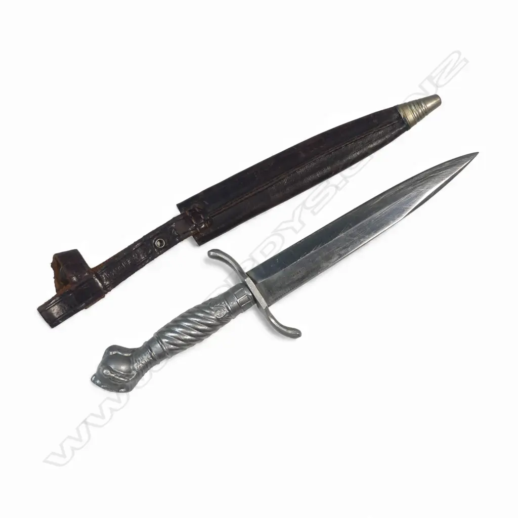 Post WWII German made stiletto with cast alloy hilt with ball and claw pommel, Image 1++