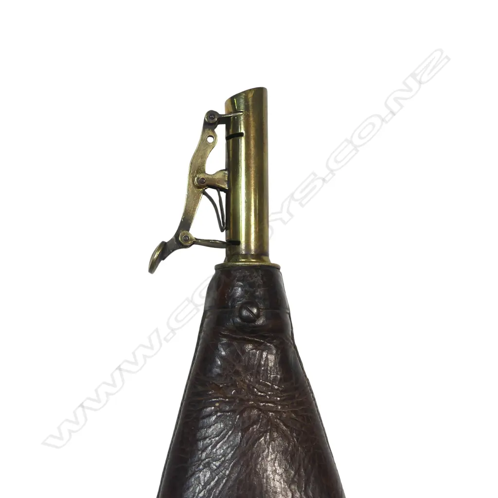 Leather bag shape 2½lb shot flask with English charger head to dispense 1 and 1½oz. L.230mm Image 1++