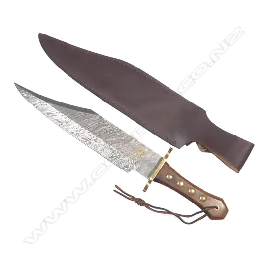 Large 'Superior Swords' (Auckland) Coffin-Hilt Damascus Bowie Knife 19½",