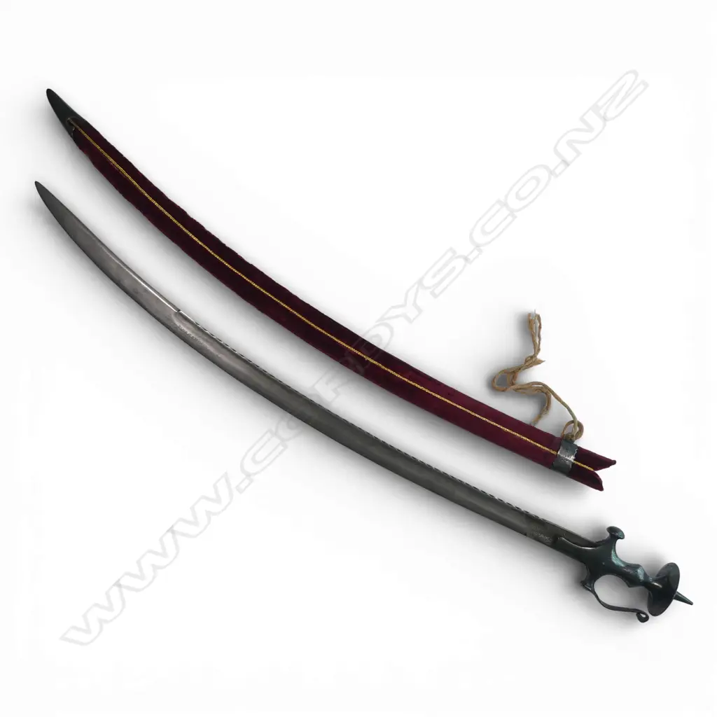 Tulwar/Shamshir Sword with 30" curved and fullered wootz steel blade, Image 1++