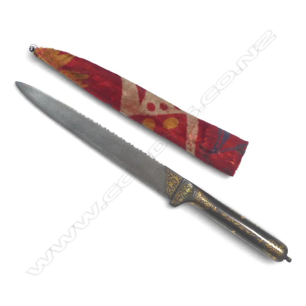 Indo-Persian Knife with straight unfullered Damascus blade with serrations to ¾ of blade back, Image 1++