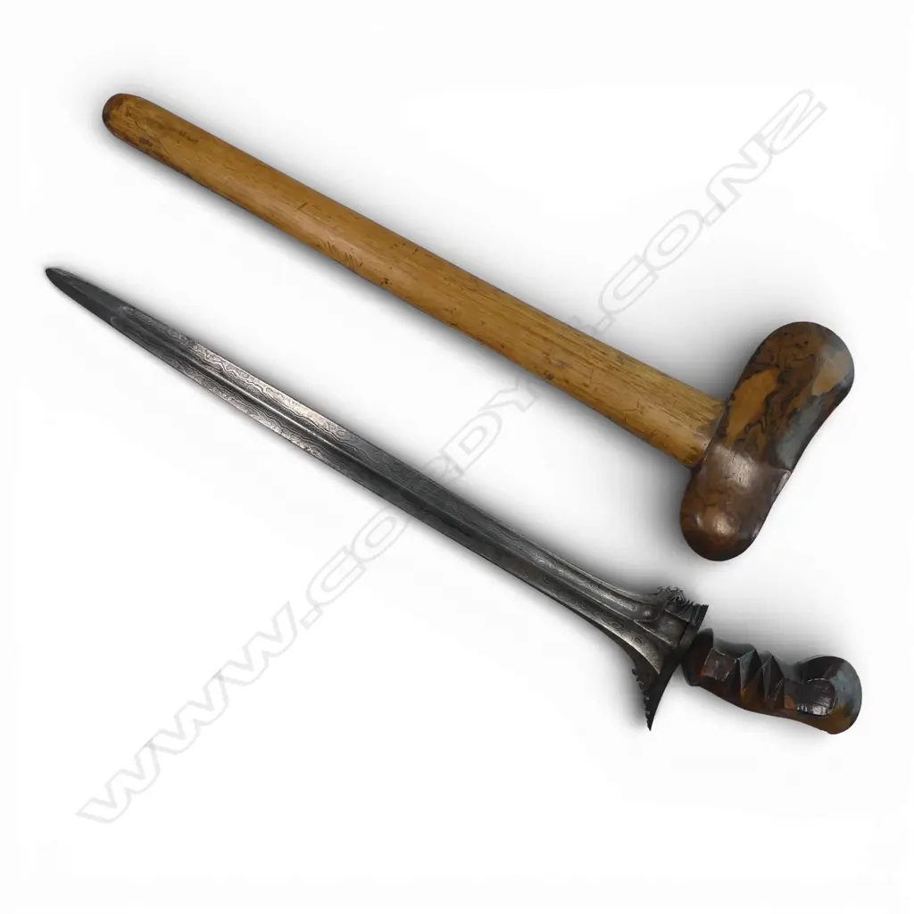 Impressive straight double edge bladed kris ("Maybe an executioner's kris"), Image 1++