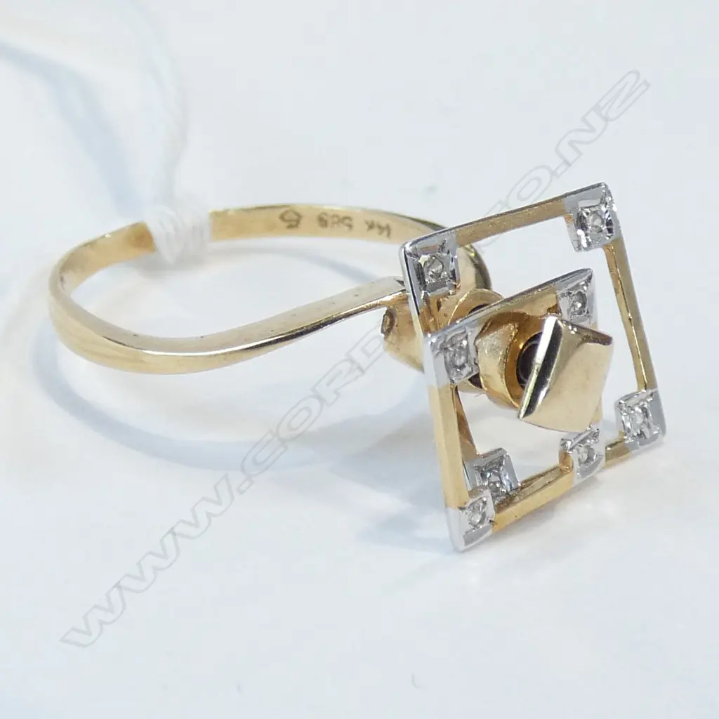 1970'S NORMAN TEUFEL 14K GOLD RING  Image 1++