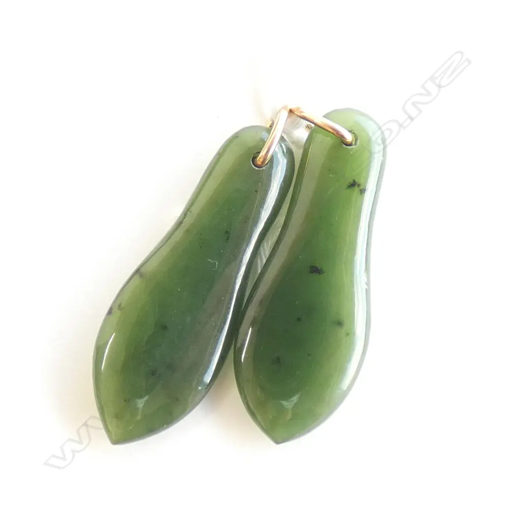 MATCHED PAIR OF COLONIAL POUNAMU PENDANTS WITH GOLD SUSPENSION RINGS (PERFECT FOR PAIR OF EARRINGS) Image 1++