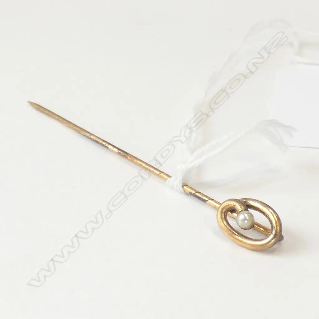 9CT GOLD AND PEARL STICKPIN IN ORIGINAL BOX Image 1++