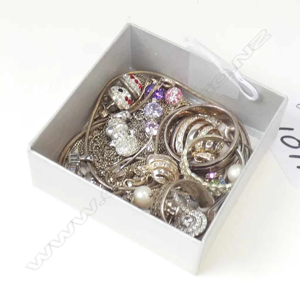 SILVER JEWELLERY - PENDANTS / CHAINS EARRINGS  Image 1++