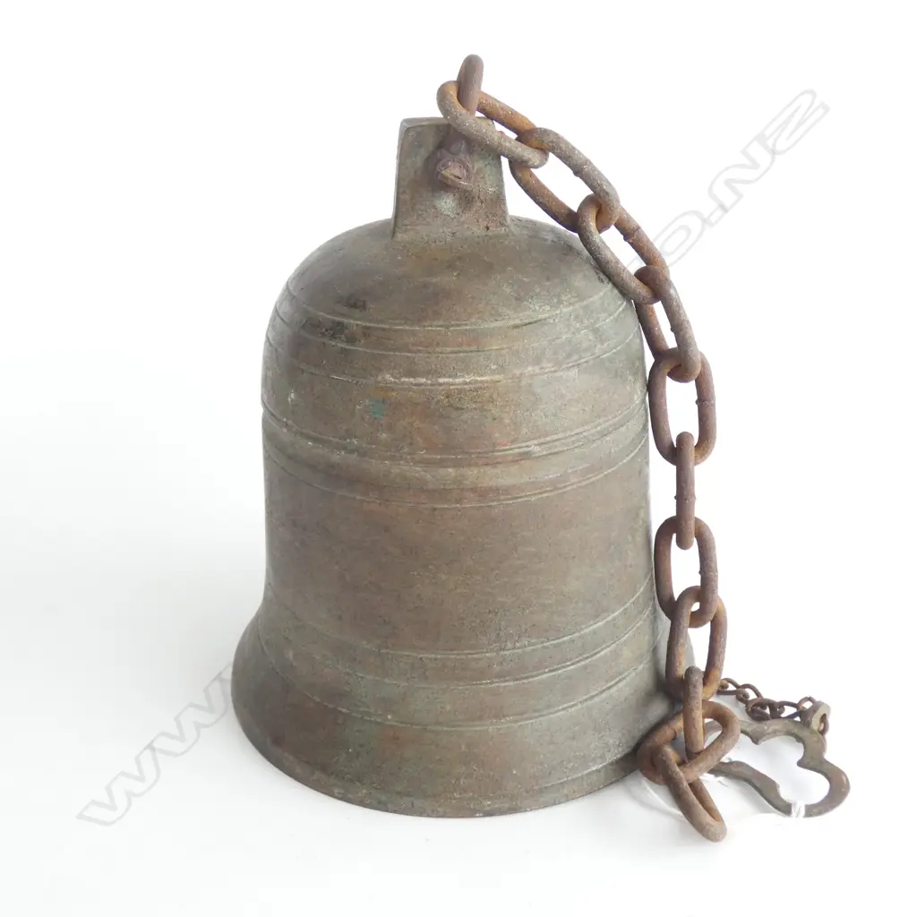 BRONZE BELL ON CHAIN H.180mm Image 1++