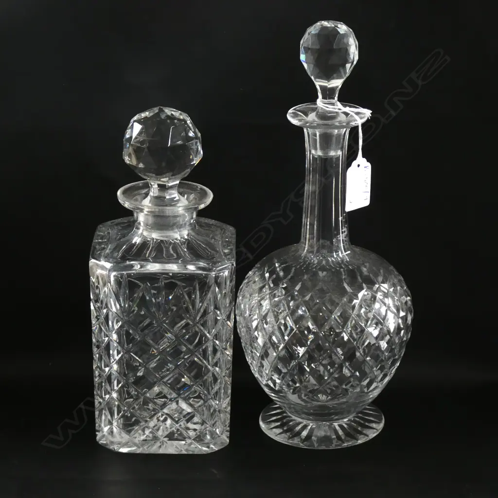 2 DIAMOND CUT CRYSTAL DECANTERS; SQUARE & OTHER H.295mm Image 1++