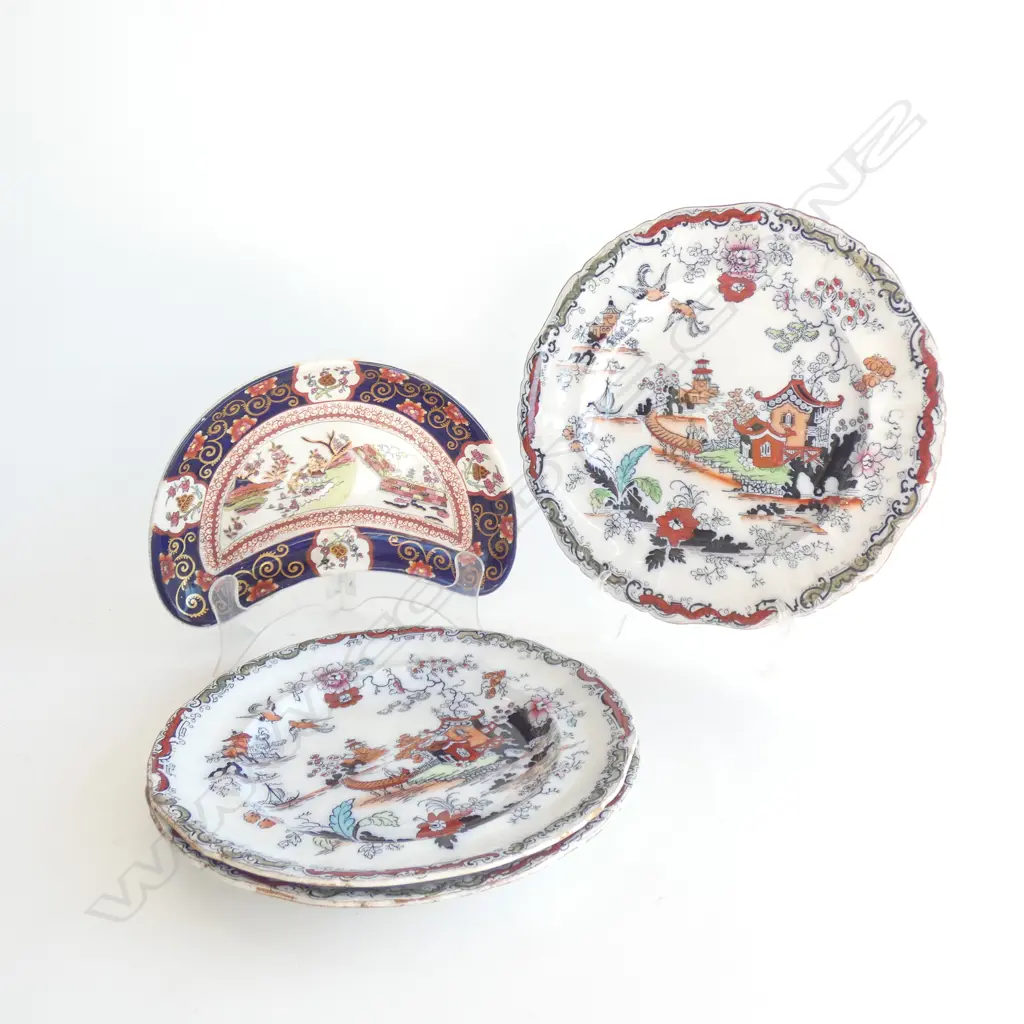 3 MASONS IRONSTONE ANTIQUE PLATES & SIDE DISH (4) Image 1++