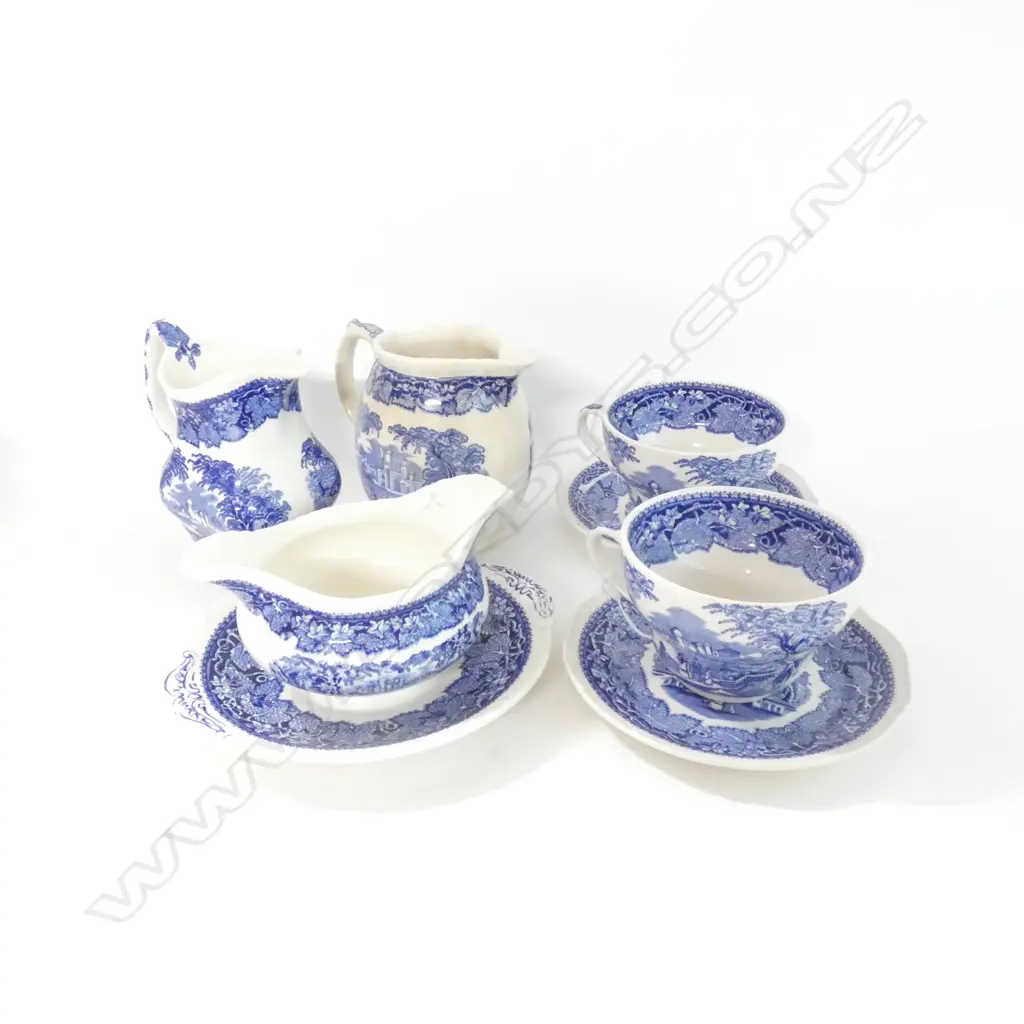 MASON IRONSTONE 2 C/S 2 JUGS & GRAVY BOAT BLUE VISTA PAT Image 1++