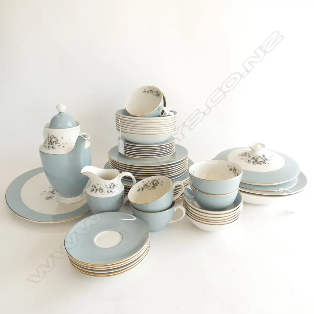 ROYAL DOULTON 'ROSE ELEGANS' LG DINNER SERVICE 56PCS... Image 1++