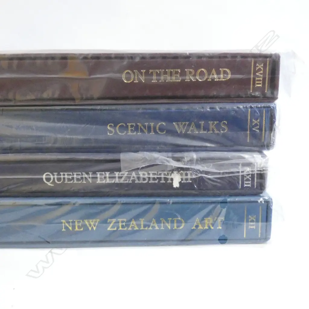 FOUR SPECIAL EDITION PRESENTATION NZ STAMP BOOKS  Image 1++