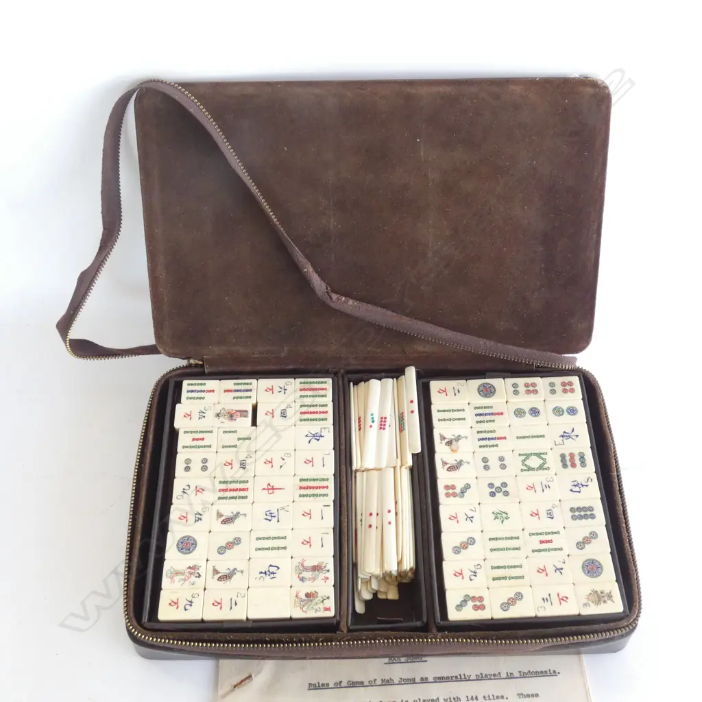 CASED MAHJONG SET INCL RULES Image 1++