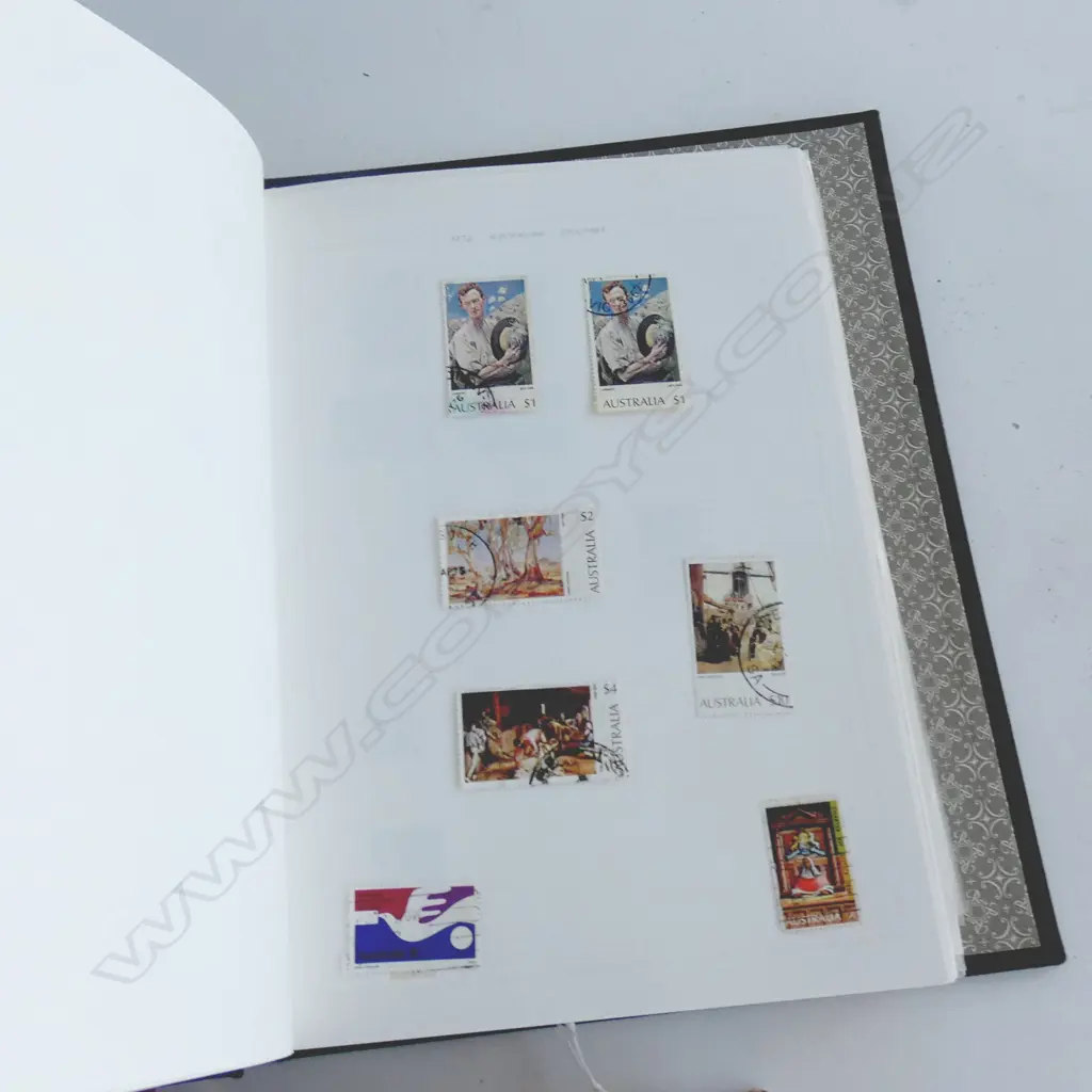 STAMPS; WORLD COLLECTION IN 3 ALBUMS Image 1++