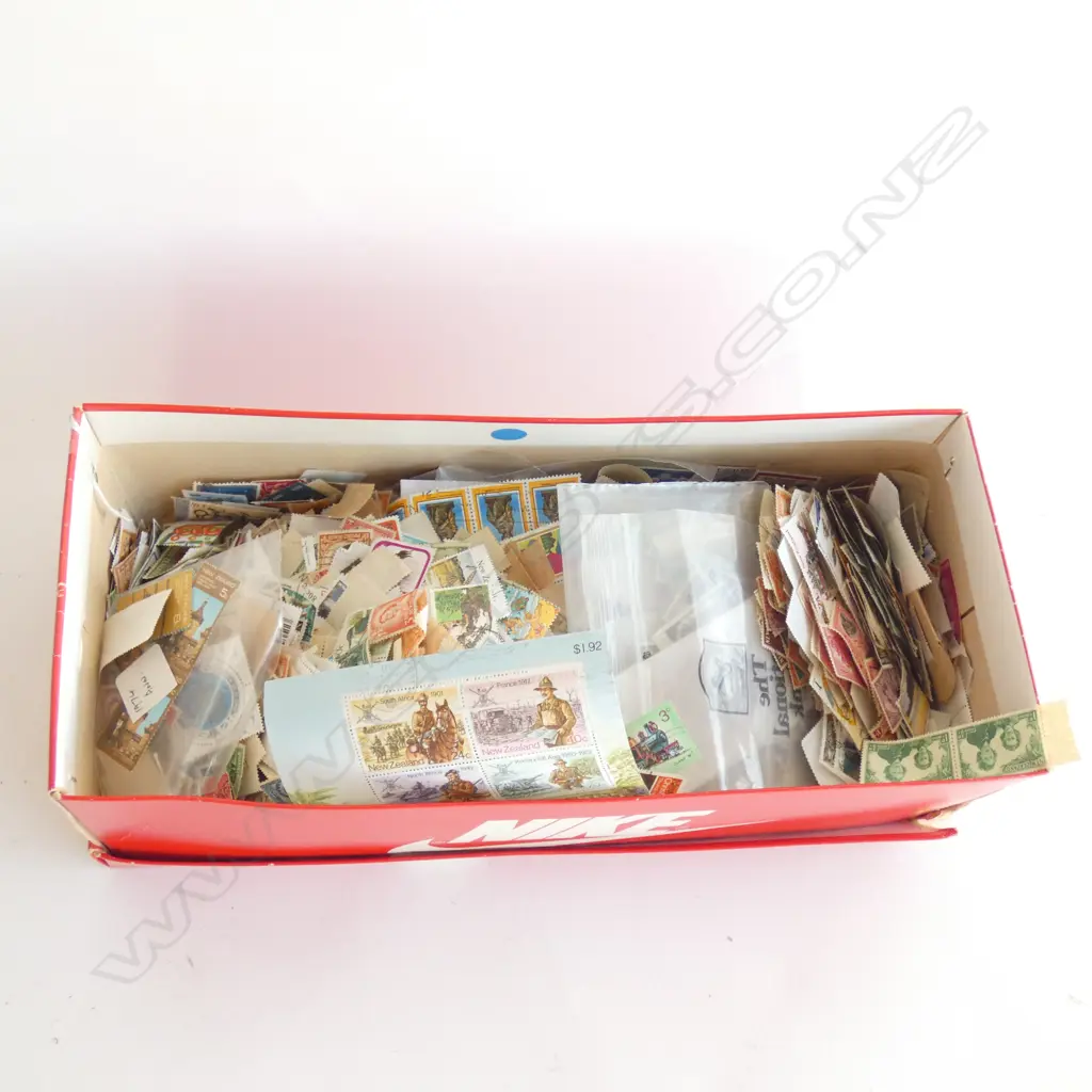 STAMPS;  BOX FULL OF NZ STAMPS.1000S Image 1++